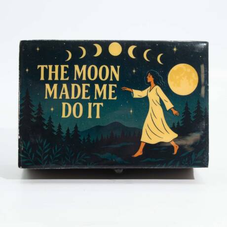 Taro kortu dezute The Moon Made me Do It